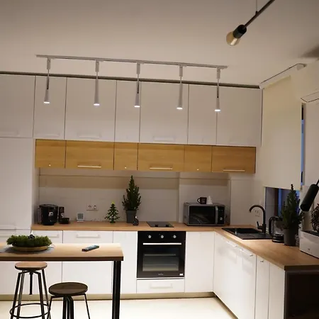 Gio C13 * Bucureşti