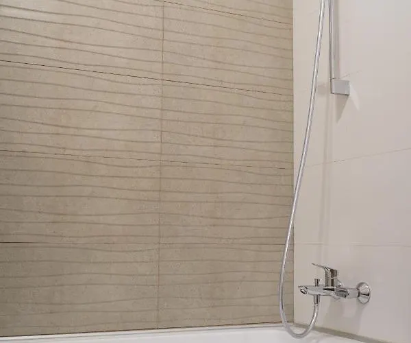 Gio C13 Apartman Bukarest